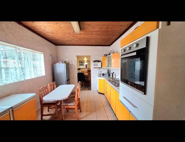 3 BEDROOM HOUSE FOR SALE IN FLORA GARDENS